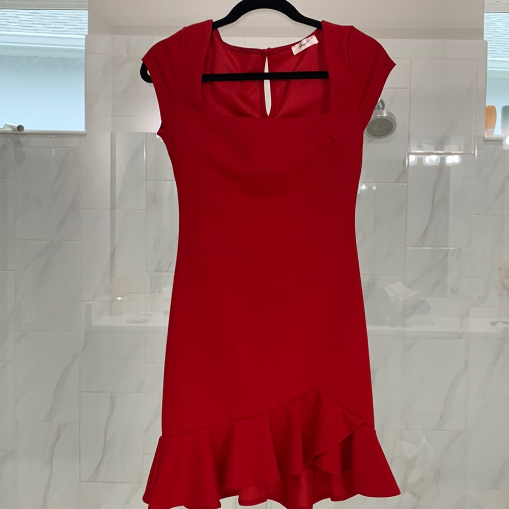 Red cap sleeve ruffle dress
